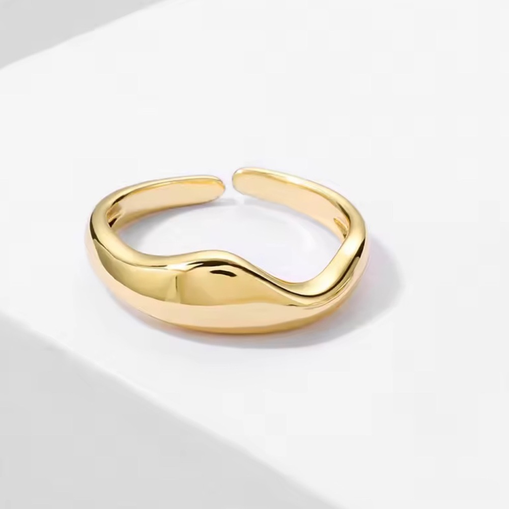 Gold-Tone Curved Ring